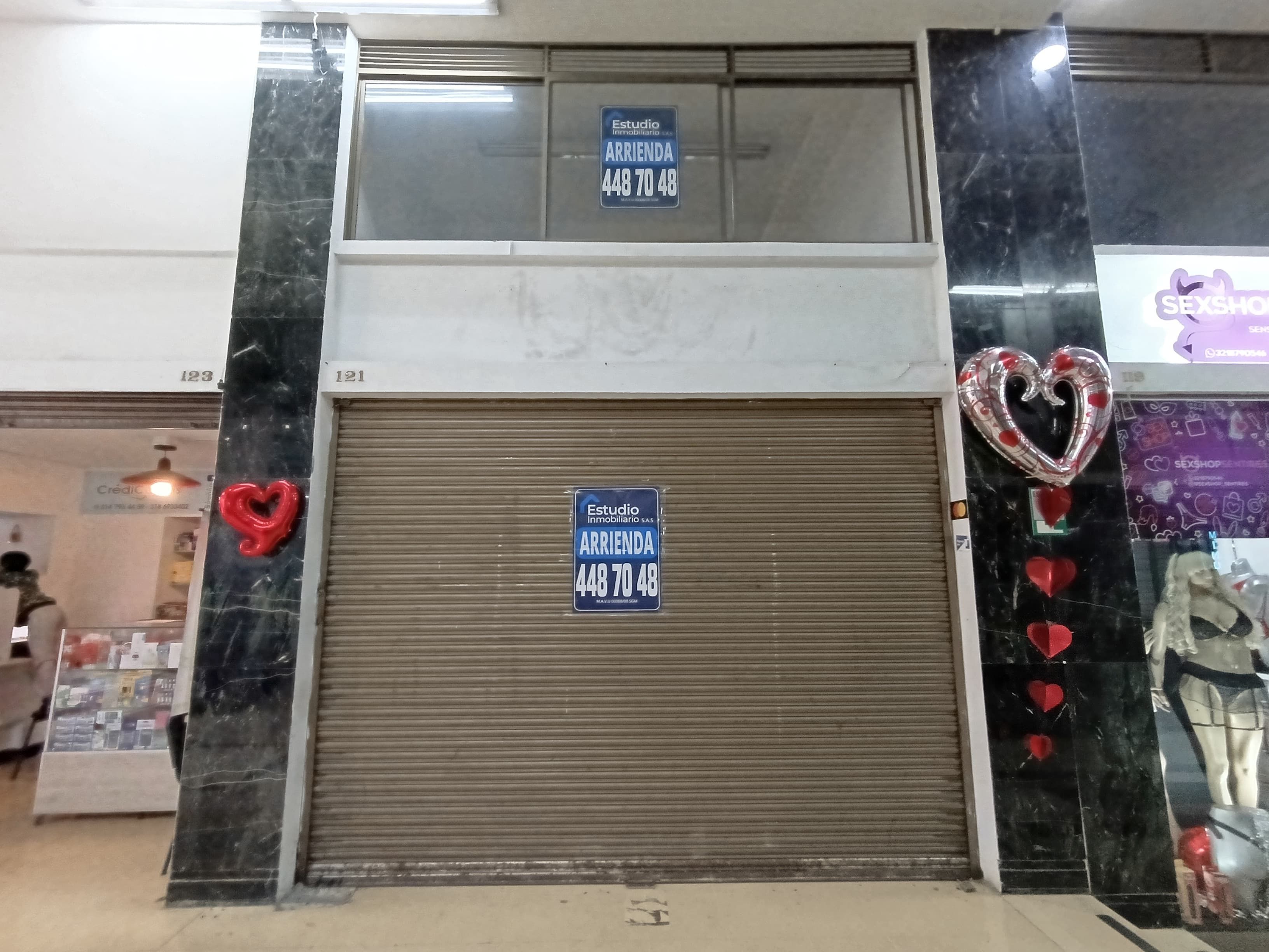 Local Comercial en arriendo Antioquia Medellín La Candelaria 20 m2 Habitaciones 1 Baños 0 Garajes 0 Precio $2200000