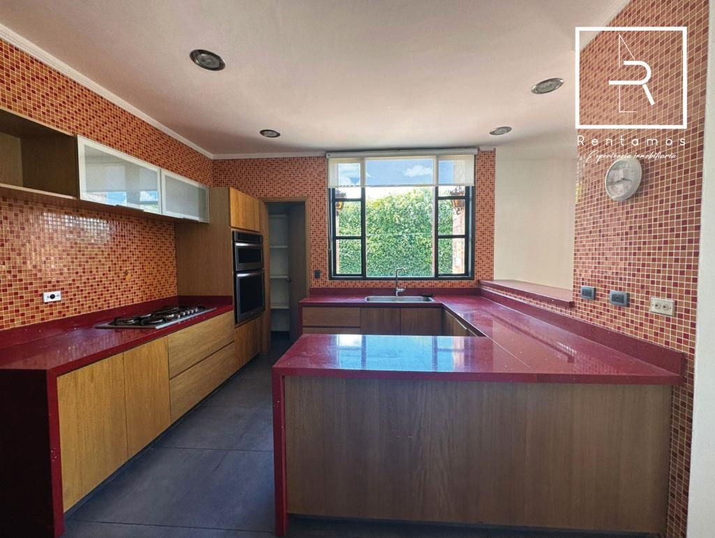 Casa Campestre en venta Antioquia Medellín Medellín 350 m2 Habitaciones 4 Baños 9 Garajes 6 Precio $6000000000