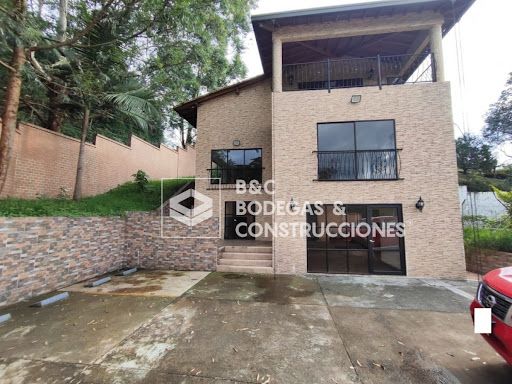 Casa en arriendo Antioquia Envigado La Mesa 350 m2 Habitaciones 5 Baños 13 Garajes 1 Precio $12000000