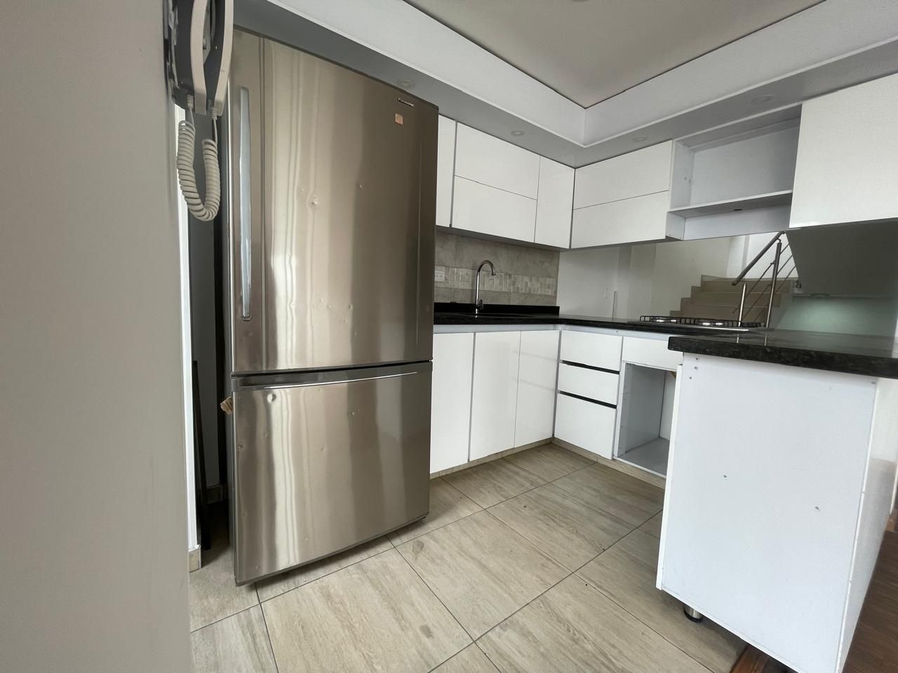 Apartamento en venta Cundinamarca Bogotá Santa Isabel Sur 120 m2 Habitaciones 4 Baños 2 Garajes 2 Precio $550000000