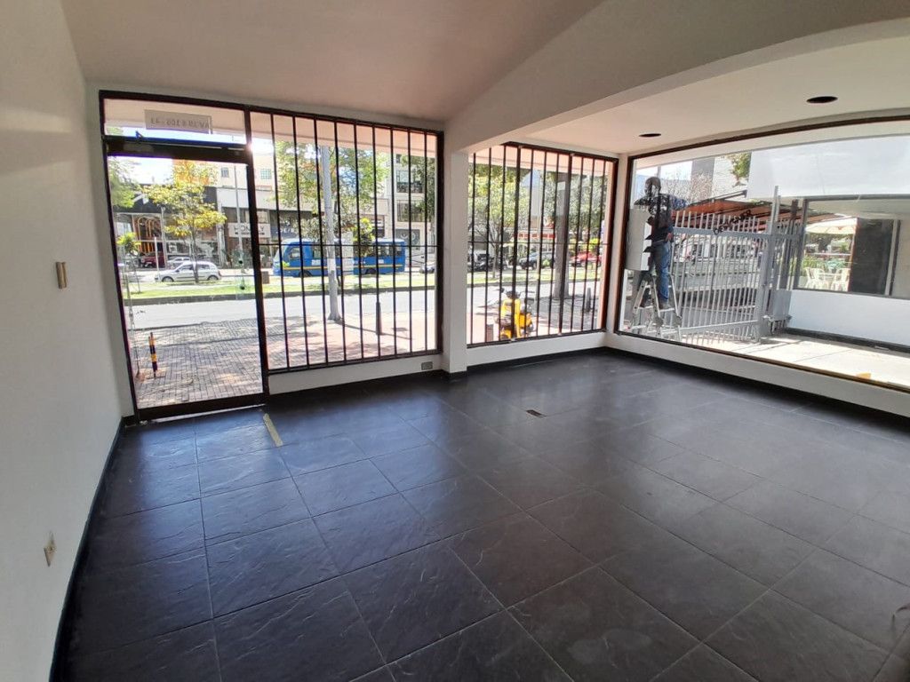 Local en arriendo Cundinamarca Bogotá Molinos Norte 528 m2 Habitaciones 0 Baños 1 Garajes 12 Precio $38000000