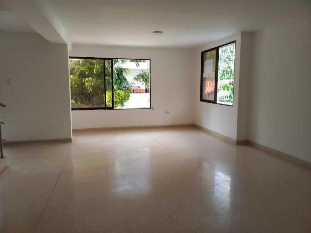 Casa en venta Atlántico Barranquilla Villa Country 276 m2 Habitaciones 3 Baños 4 Garajes 5 Precio $1000000000