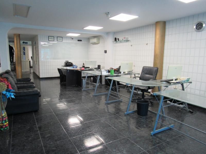 Oficina en arriendo Atlántico Barranquilla Ciudad Jardin 274 m2 Habitaciones 0 Baños 6 Garajes 2 Precio $7000000