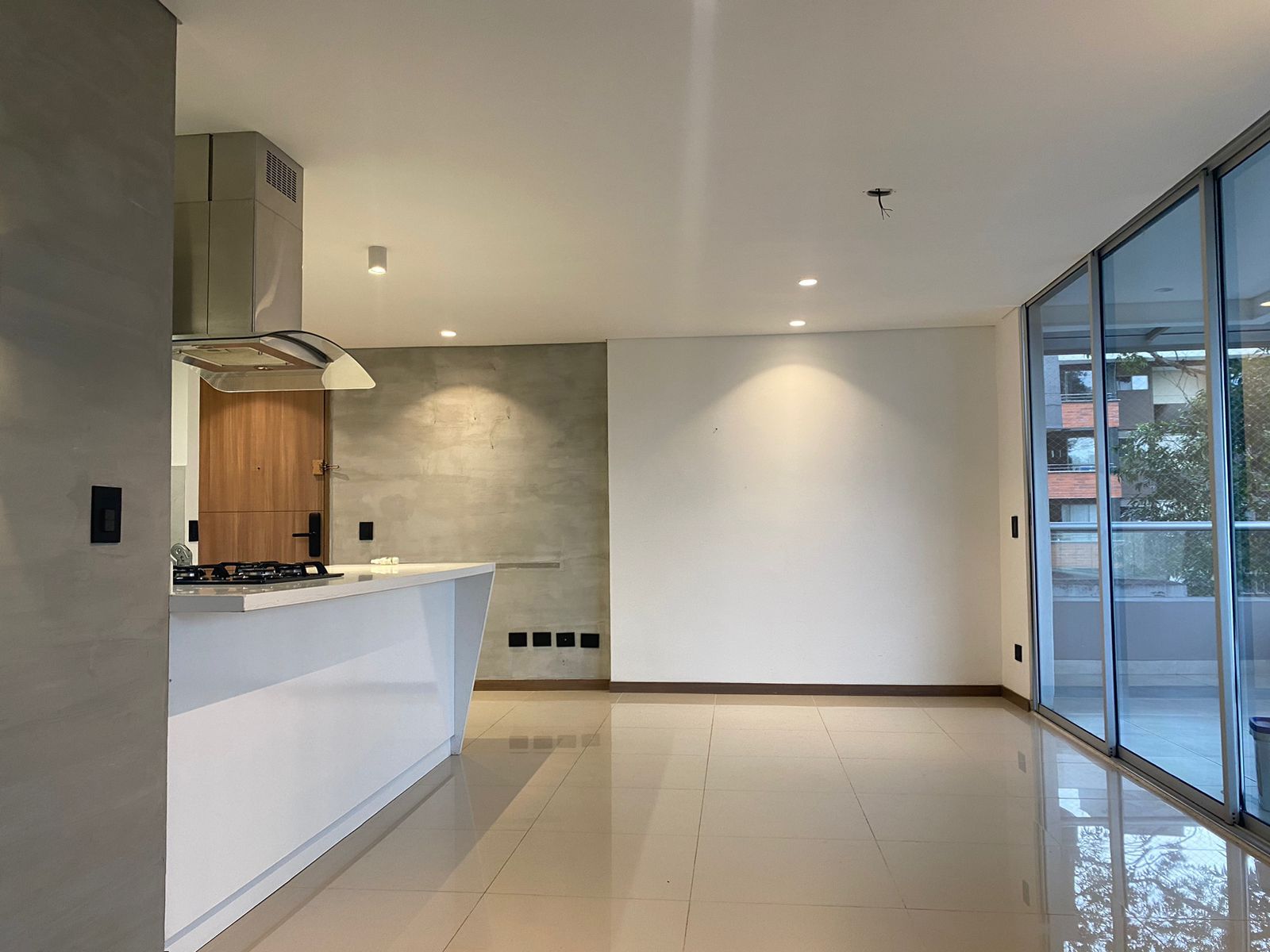 Apartaestudio en venta Antioquia Envigado La Inmaculada 96 m2 Habitaciones 2 Baños 2 Garajes 2 Precio $550000000