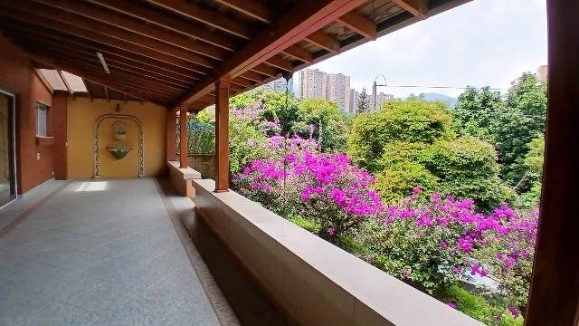 Apartamento en arriendo Antioquia Envigado Loma De Las Brujas 363 m2 Habitaciones 4 Baños 6 Garajes 5 Precio $11000000