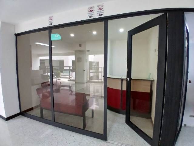 Consultorio en arriendo Antioquia Medellín Patio Bonito 27 m2 Habitaciones 0 Baños 0 Garajes 2 Precio $3100000