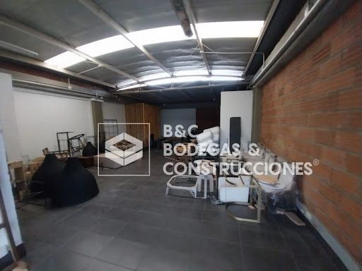 Bodega en arriendo Antioquia Itagüí Zona Industrial No 1 397 m2 Habitaciones 0 Baños 4 Garajes 1 Precio $12880000