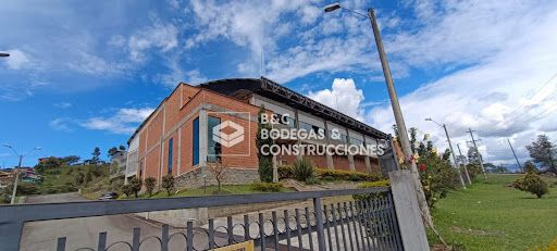 Bodega en arriendo Antioquia Guarne Santo Tomás 700 m2 Habitaciones 0 Baños 6 Garajes 4 Precio $18000000
