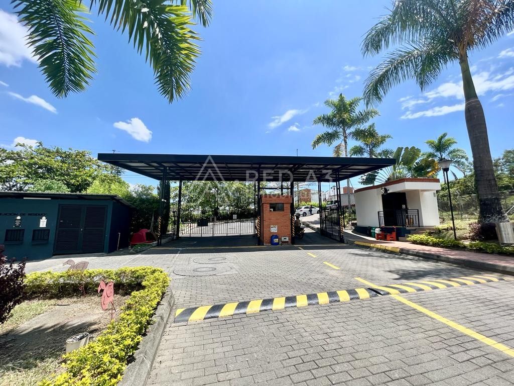 Casa en venta Risaralda Pereira Cr Bosque De Cantabria 144 m2 Habitaciones 2 Baños 2 Garajes 3 Precio $680000000