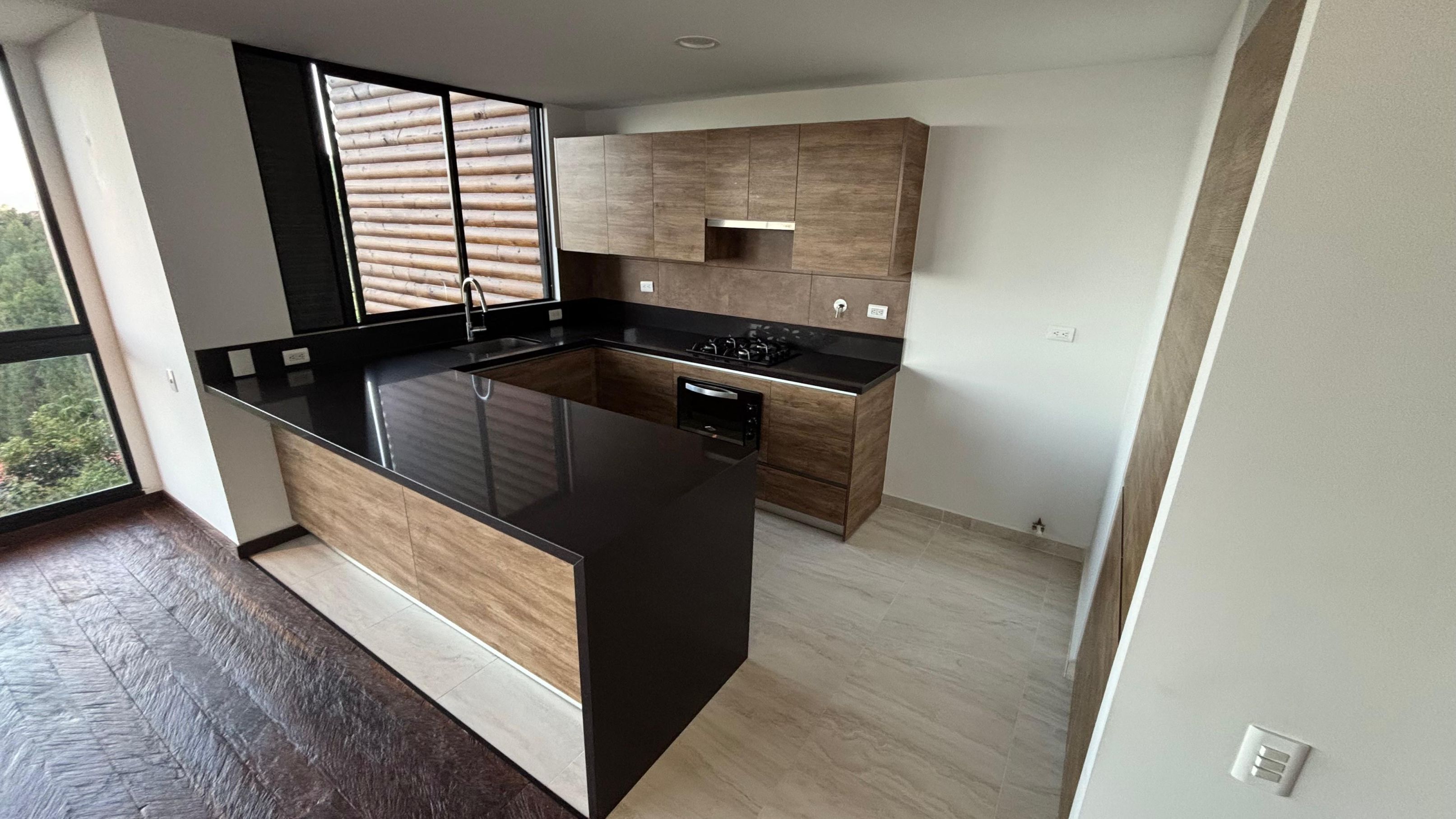 Apartamento en arriendo Antioquia El Retiro El Retiro 101 m2 Habitaciones 2 Baños 3 Garajes 2 Precio $5000000