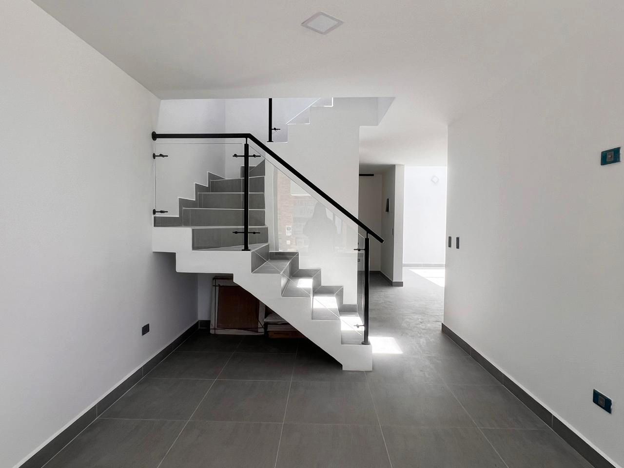 Casa en venta Antioquia La Ceja La Floresta 145 m2 Habitaciones 3 Baños 4 Garajes 2 Precio $710000000