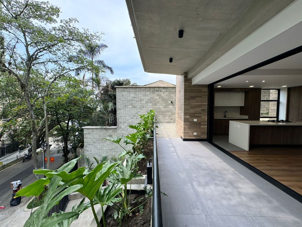 Apartamento en venta Valle Del Cauca Cali Juanambú 224 m2 Habitaciones 2 Baños 3 Garajes 2 Precio $1235000000