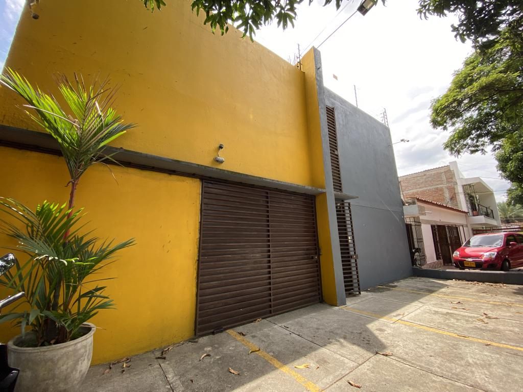 Casa en venta Valle Del Cauca Cali Urbanización La Flora 570 m2 Habitaciones 10 Baños 5 Garajes 4 Precio $1500000000