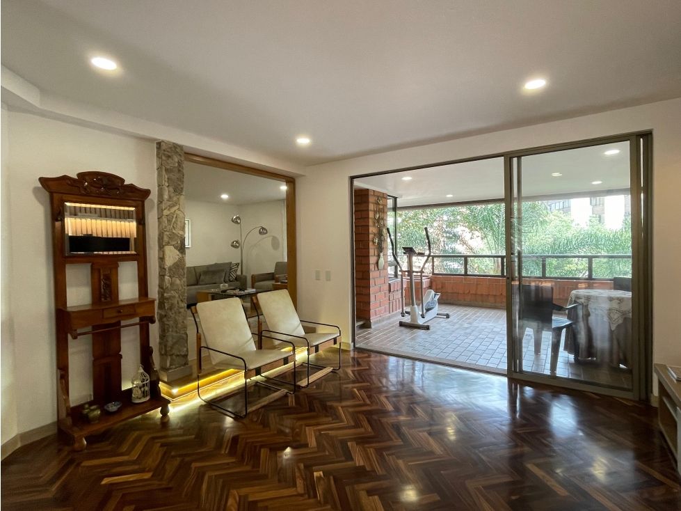 Apartamento en arriendo Antioquia Medellín Los Naranjos 240 m2 Habitaciones 3 Baños 4 Garajes 4 Precio $10400000