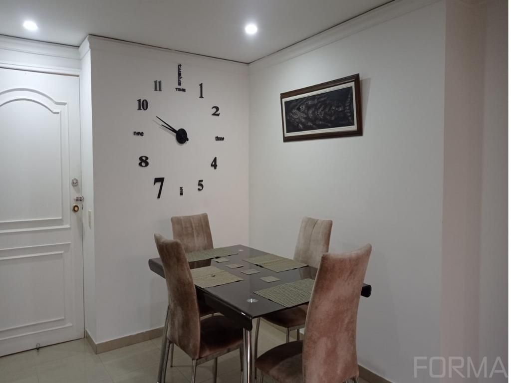 Apartamento en arriendo Cundinamarca Bogotá Chico 90 m2 Habitaciones 2 Baños 3 Garajes 1 Precio $4000000