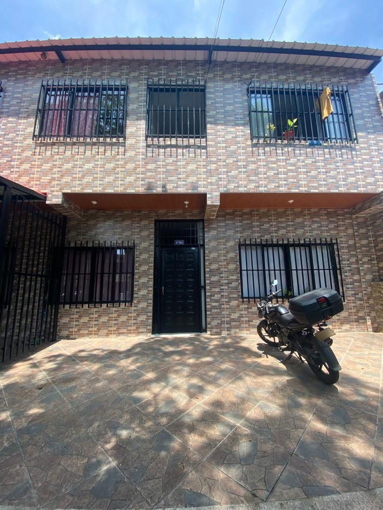 Apartaestudio en arriendo Valle Del Cauca Cali La Flora 45 m2 Habitaciones 1 Baños 1 Garajes 0 Precio $880000