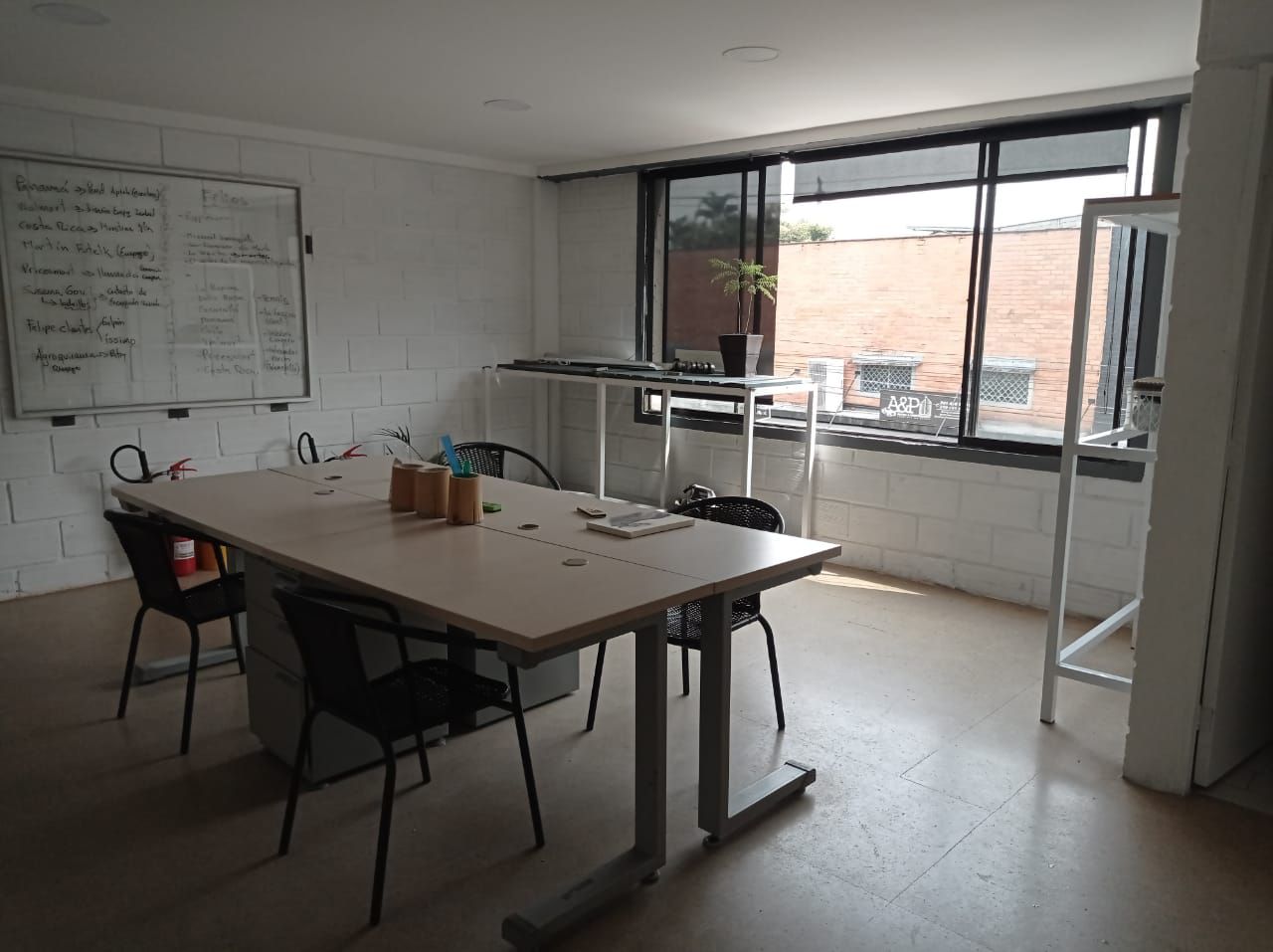 Bodega en arriendo Antioquia Medellín Colombia 285 m2 Habitaciones 0 Baños 4 Garajes 2 Precio $11000000