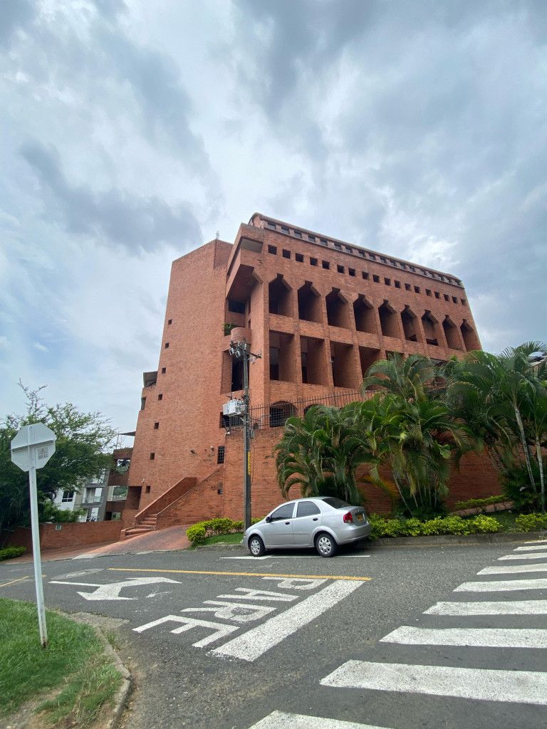 Apartamento en venta Valle Del Cauca Cali Bellavista 120 m2 Habitaciones 2 Baños 3 Garajes 2 Precio $590000000