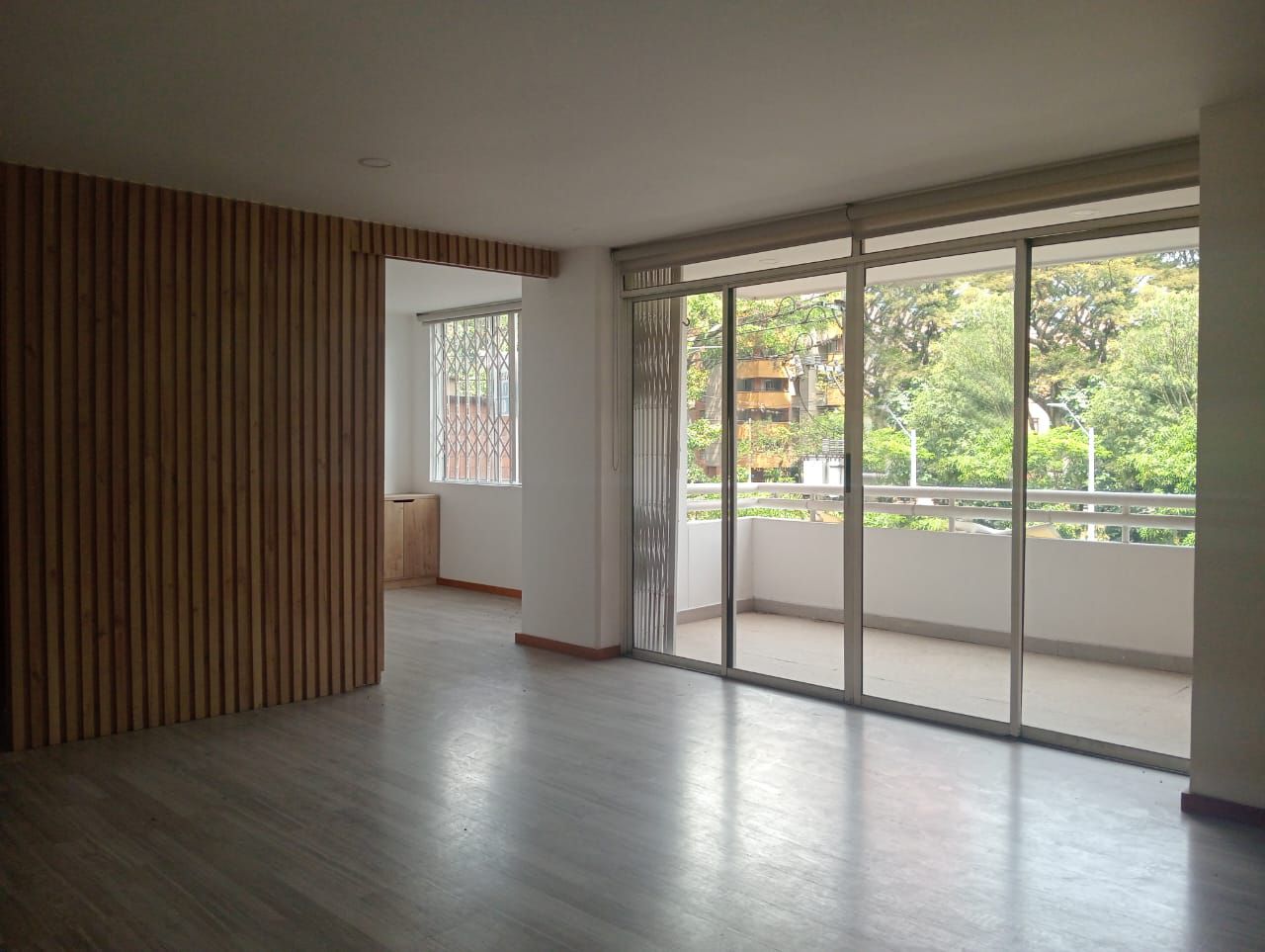 Apartamento en arriendo Antioquia Medellín Laureles 110 m2 Habitaciones 2 Baños 2 Garajes 2 Precio $3600000