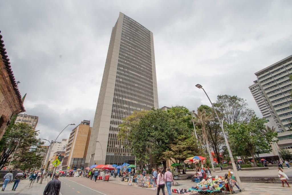 Oficina en venta Cundinamarca Bogotá La Veracruz 625 m2 Habitaciones 0 Baños 8 Garajes 3 Precio $3250000000