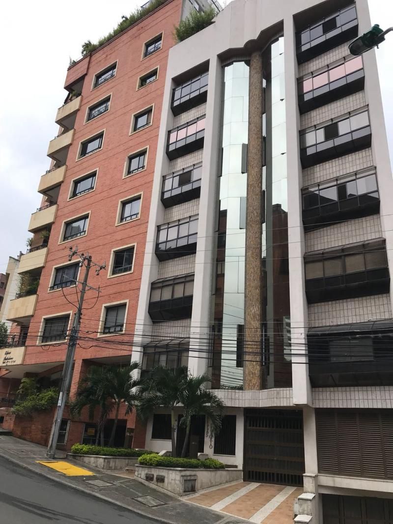 Apartamento en venta Valle Del Cauca Cali San Pedro 180 m2 Habitaciones 4 Baños 4 Garajes 3 Precio $420000000