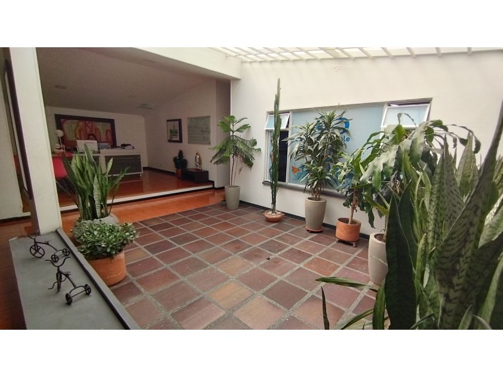 Casa en venta Caldas Manizales El Centro 460 m2 Habitaciones 6 Baños 4 Garajes 3 Precio $1400000000