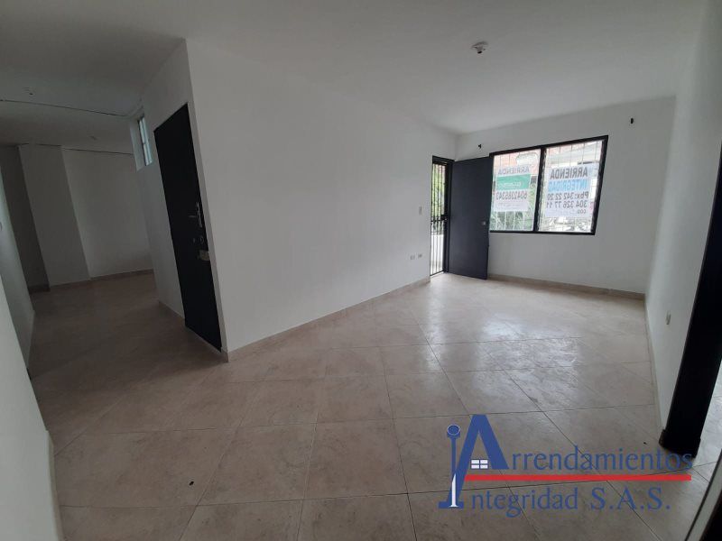 Casa en arriendo Antioquia Medellín Villanueva 70 m2 Habitaciones 2 Baños 2 Garajes 0 Precio $2700000