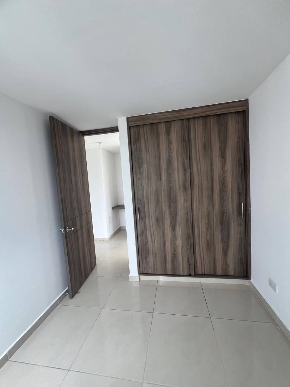 Apartaestudio en arriendo Valle Del Cauca Cali La Hacienda 75 m2 Habitaciones 3 Baños 2 Garajes 1 Precio $2000000