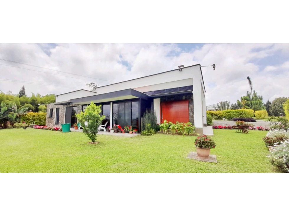Casa Campestre en venta Quindío Circasia Circasia 313 m2 Habitaciones 4 Baños 4 Garajes 8 Precio $1530000000