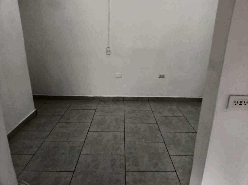 Local en arriendo Antioquia Medellín La Milagrosa 25 m2 Habitaciones 0 Baños 0 Garajes 1 Precio $1200000