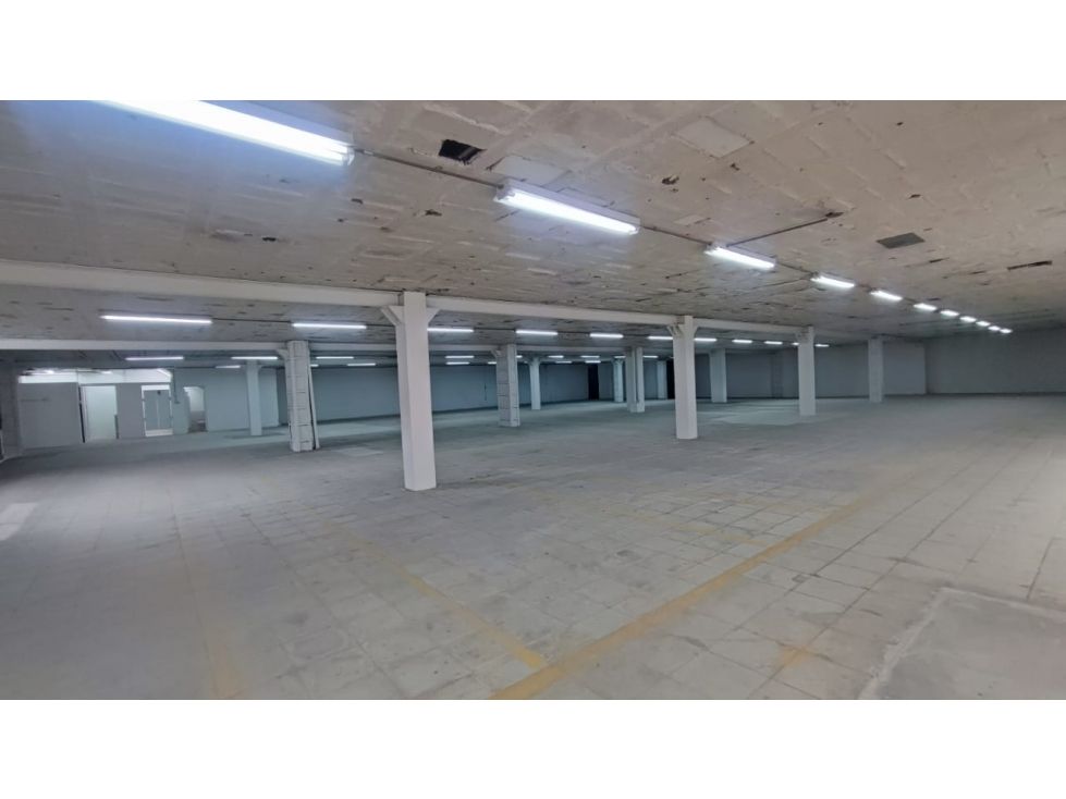 Bodega en arriendo Caldas Manizales Manizales 880 m2 Habitaciones 0 Baños 3 Garajes 4 Precio $12042800