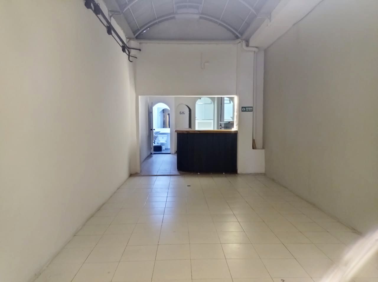 Local en arriendo Antioquia Medellín Laureles 130 m2 Habitaciones 0 Baños 2 Garajes 1 Precio $4600000