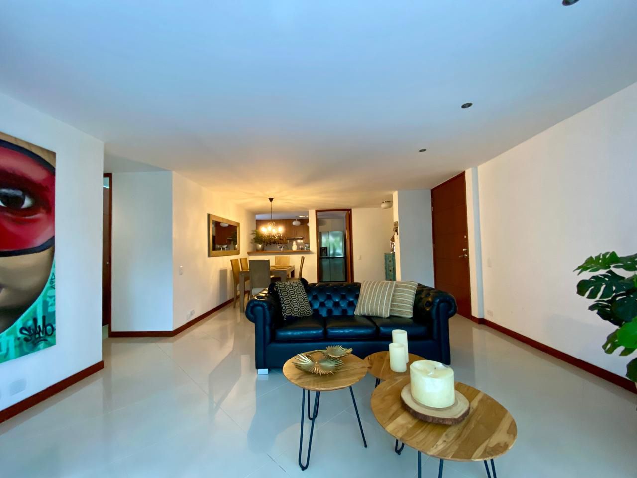 Apartamento en arriendo Antioquia Envigado Zúñiga 147 m2 Habitaciones 3 Baños 6 Garajes 3 Precio $7150000