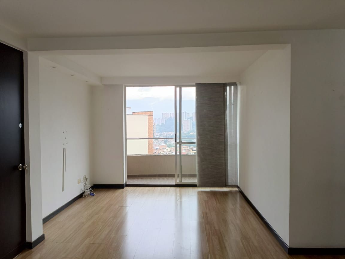 Apartamento en arriendo Antioquia Medellín Altavista 74 m2 Habitaciones 3 Baños 2 Garajes 2 Precio $2700000