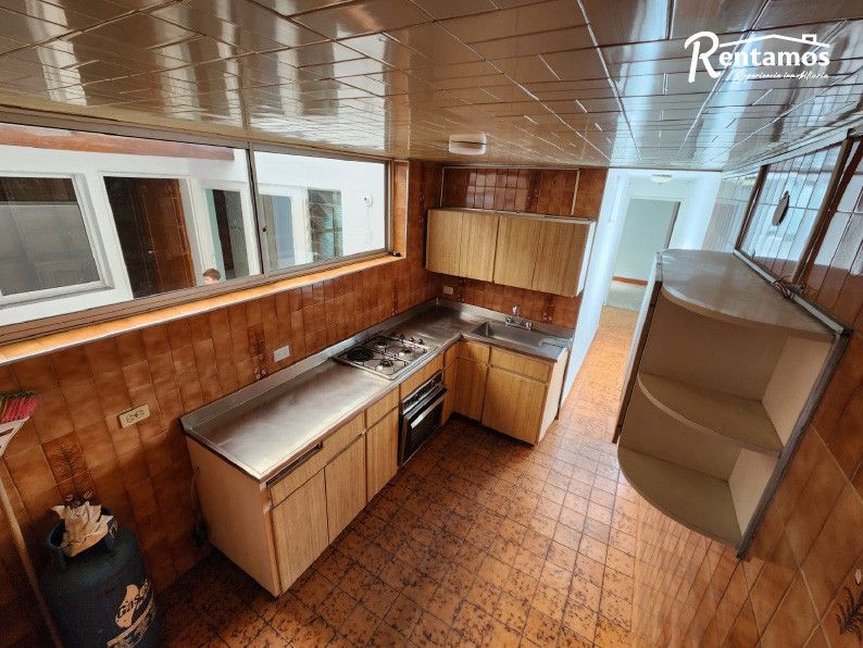 Casa en arriendo Antioquia Medellín Estadio 200 m2 Habitaciones 4 Baños 4 Garajes 1 Precio $4900000