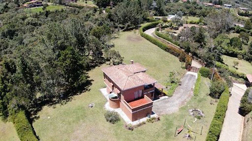 Casa en venta Cundinamarca Siberia Siberia 289 m2 Habitaciones 4 Baños 8 Garajes 3 Precio $1600000000