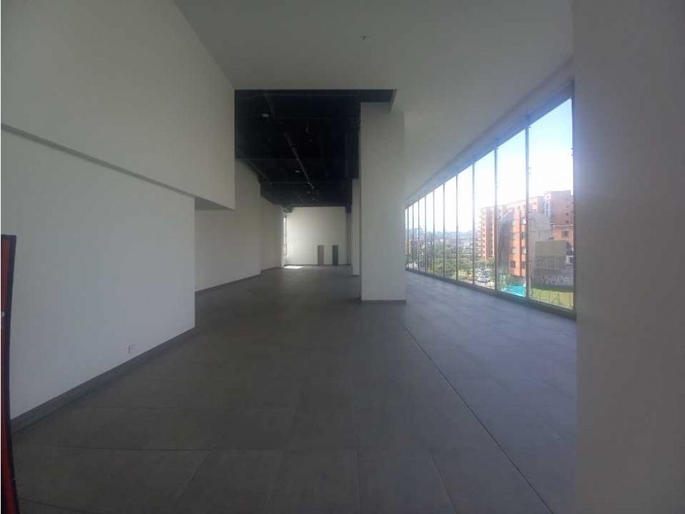 Local en arriendo Caldas Manizales Los Laureles 354 m2 Habitaciones 0 Baños 2 Garajes 7 Precio $17000000