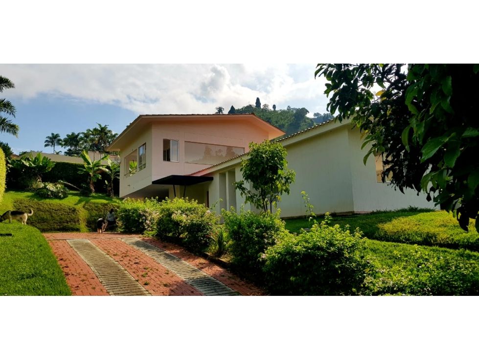 Casa Campestre en venta Caldas Manizales Manizales 300 m2 Habitaciones 4 Baños 4 Garajes 2 Precio $2400000000