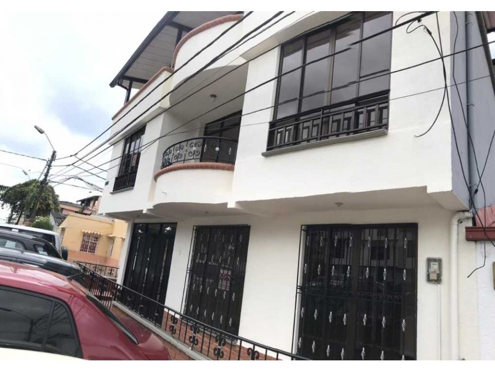 Casa en venta Risaralda Pereira Pereira 355 m2 Habitaciones 6 Baños 4 Garajes 2 Precio $600000000