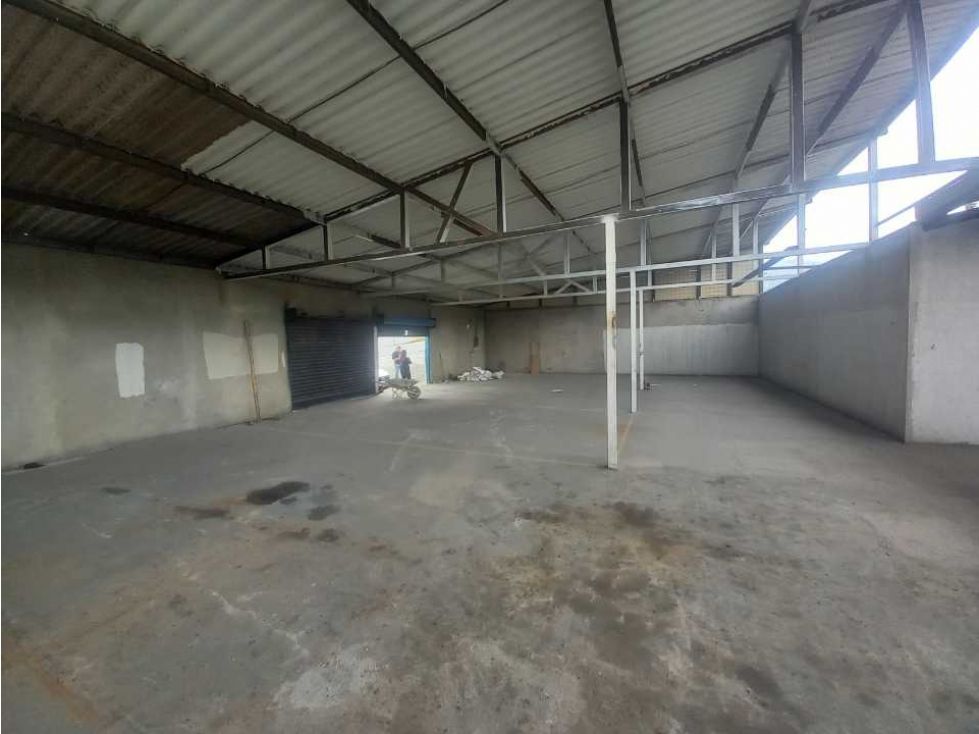 Bodega en arriendo Caldas Manizales Cerros De Alhambra 320 m2 Habitaciones 0 Baños 1 Garajes 6 Precio $6000000