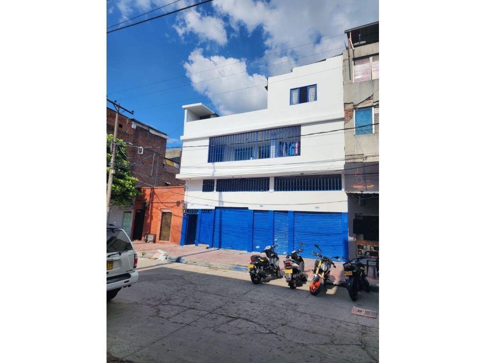 Casa en venta Valle Del Cauca Cali Obrero 450 m2 Habitaciones 4 Baños 6 Garajes 0 Precio $795000000