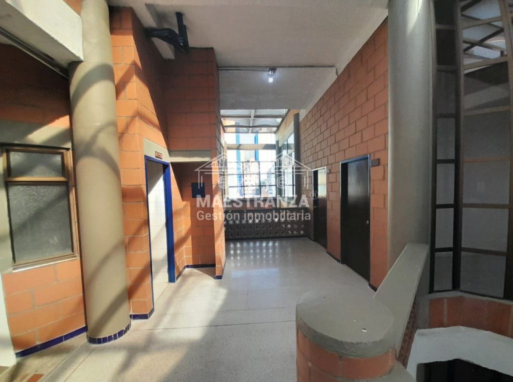 Edificio en arriendo Antioquia Medellín Boston 1664 m2 Habitaciones 20 Baños 16 Garajes 1 Precio $46000000