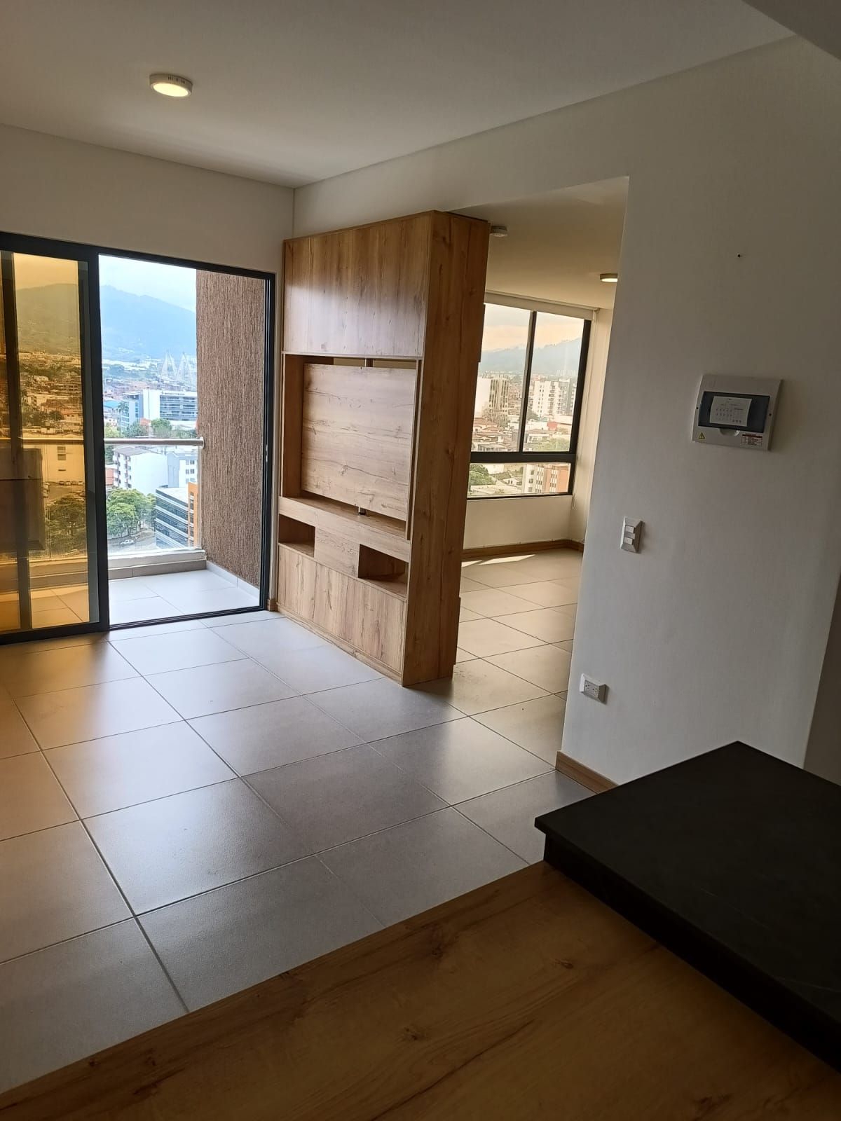 Apartamento en arriendo Risaralda Pereira Pinares 54 m2 Habitaciones 1 Baños 2 Garajes 2 Precio $2200000