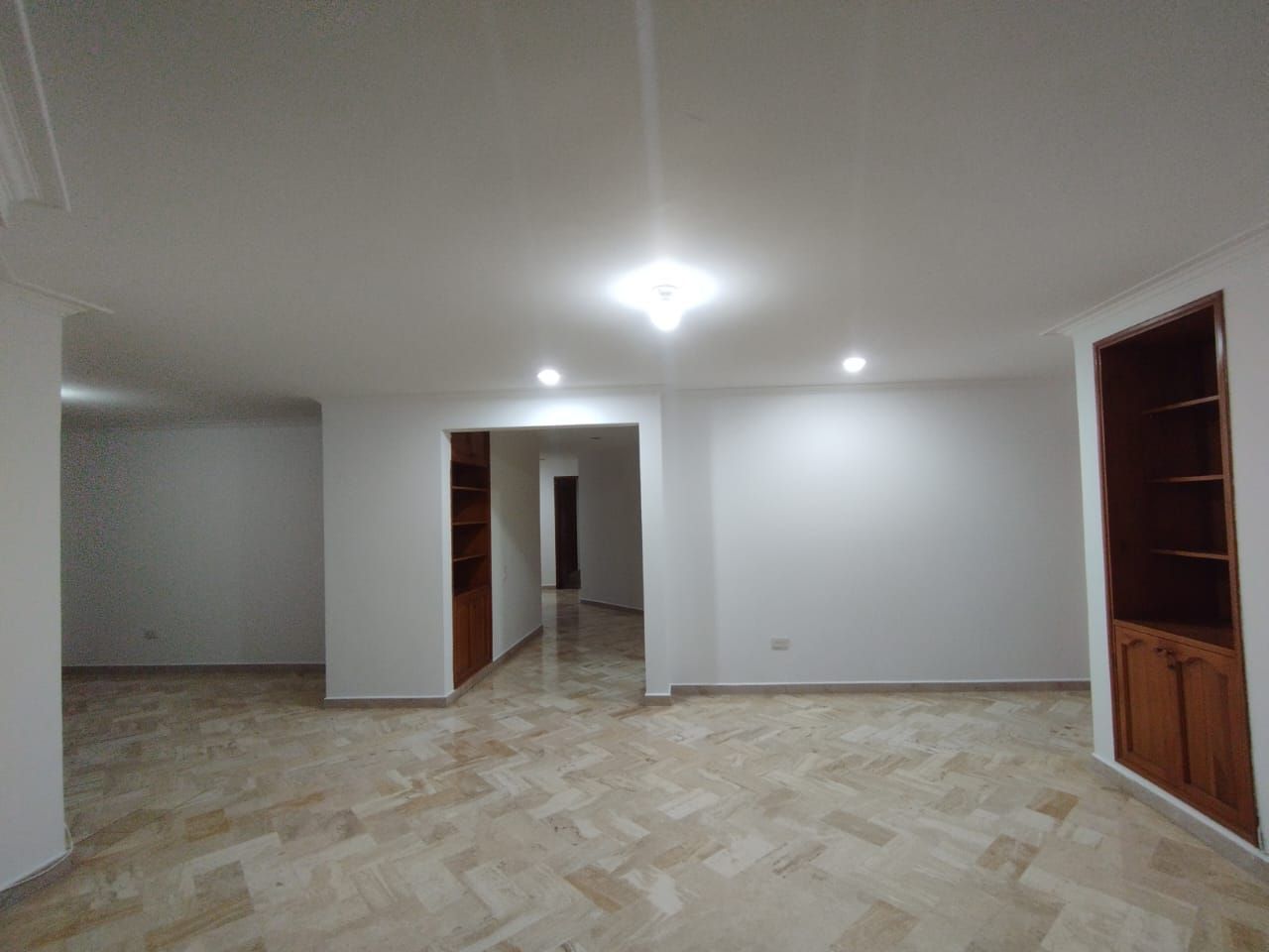 Apartamento en venta Risaralda Pereira Pinares 143 m2 Habitaciones 3 Baños 2 Garajes 2 Precio $630000000