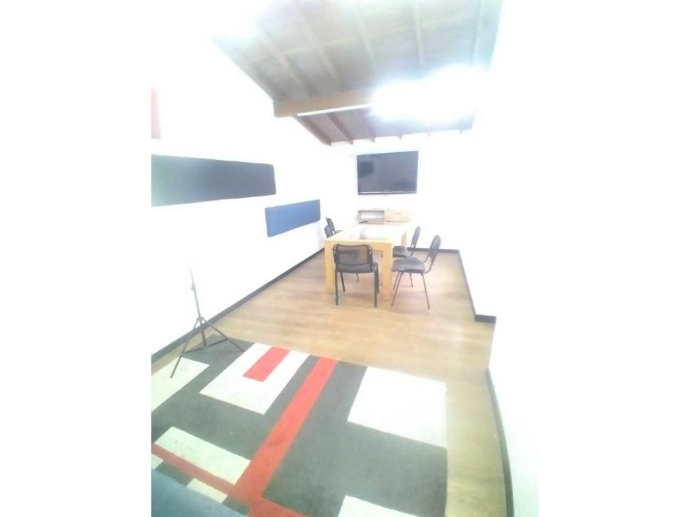 Oficina en arriendo Antioquia Medellín Boston 104 m2 Habitaciones 0 Baños 2 Garajes 1 Precio $3500000