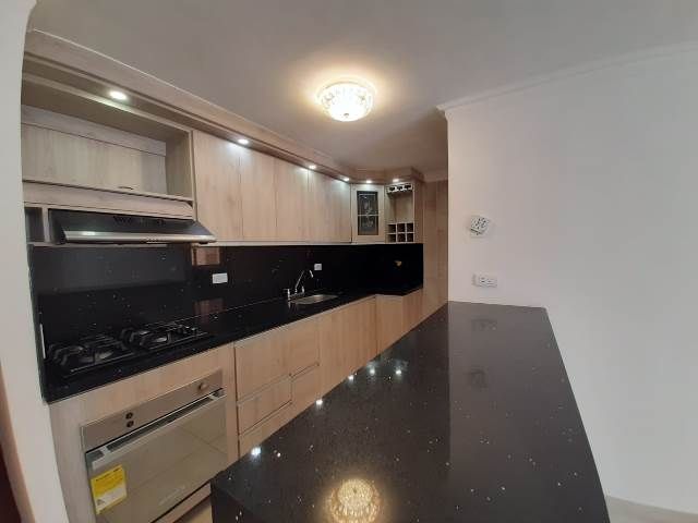 Apartamento en arriendo o venta Antioquia Medellín El Poblado 63 m2 Habitaciones 3 Baños 2 Garajes 2 Precio venta $355000000 Precio arriendo $2550000