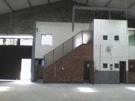 Bodega en arriendo Cundinamarca Bogotá Hb 294 m2 Habitaciones 0 Baños 4 Garajes 5 Precio $10293000