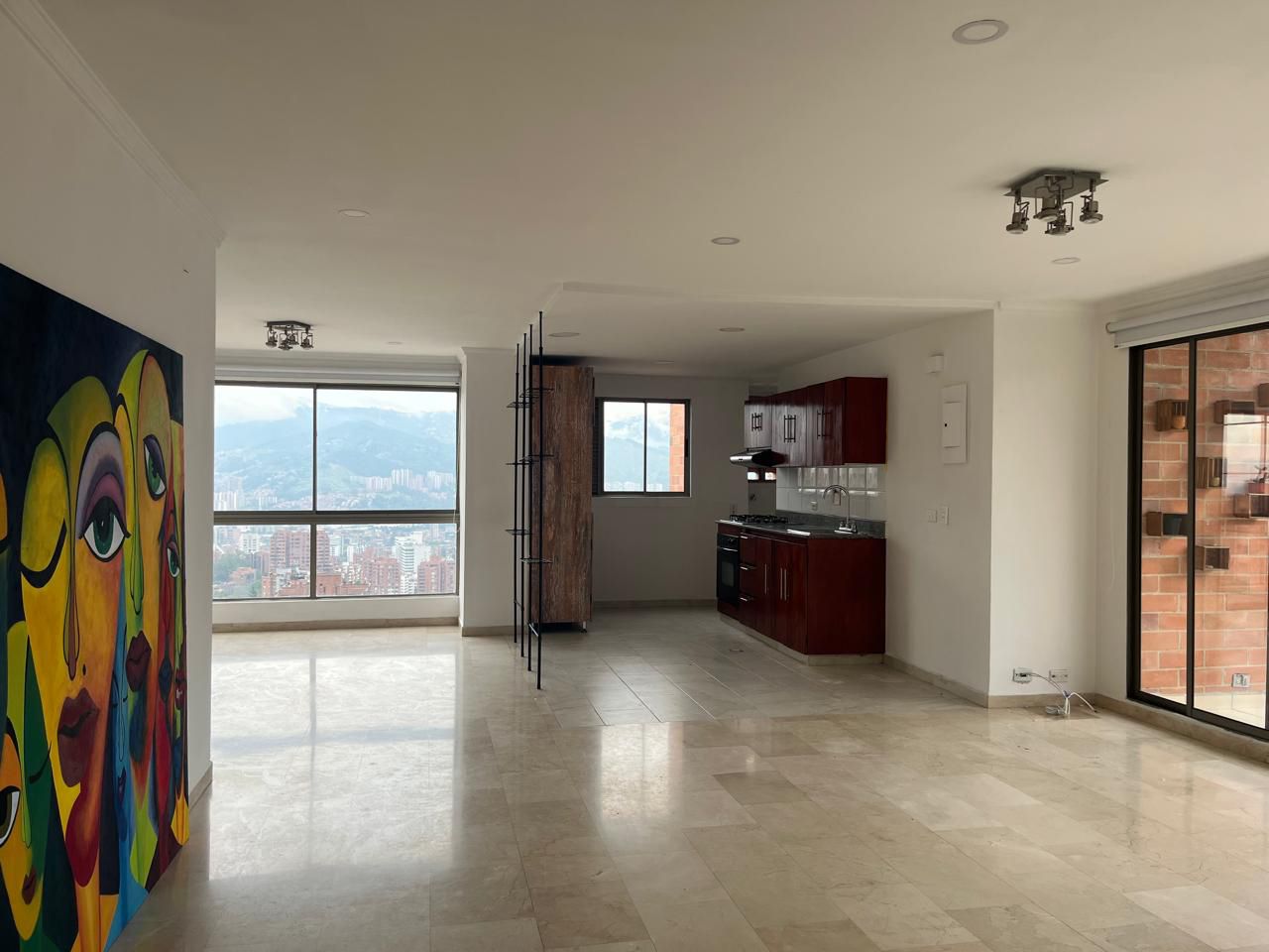 Apartamento en arriendo o venta Antioquia Medellín El Tesoro 140 m2 Habitaciones 3 Baños 6 Garajes 3 Precio venta $1110000000 Precio arriendo $6700000