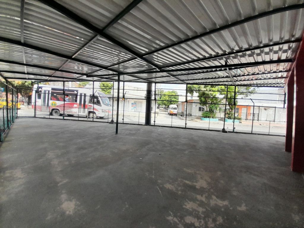 Local en arriendo Atlántico Soledad Los Robles 40 m2 Habitaciones 0 Baños 1 Garajes 0 Precio $1880000