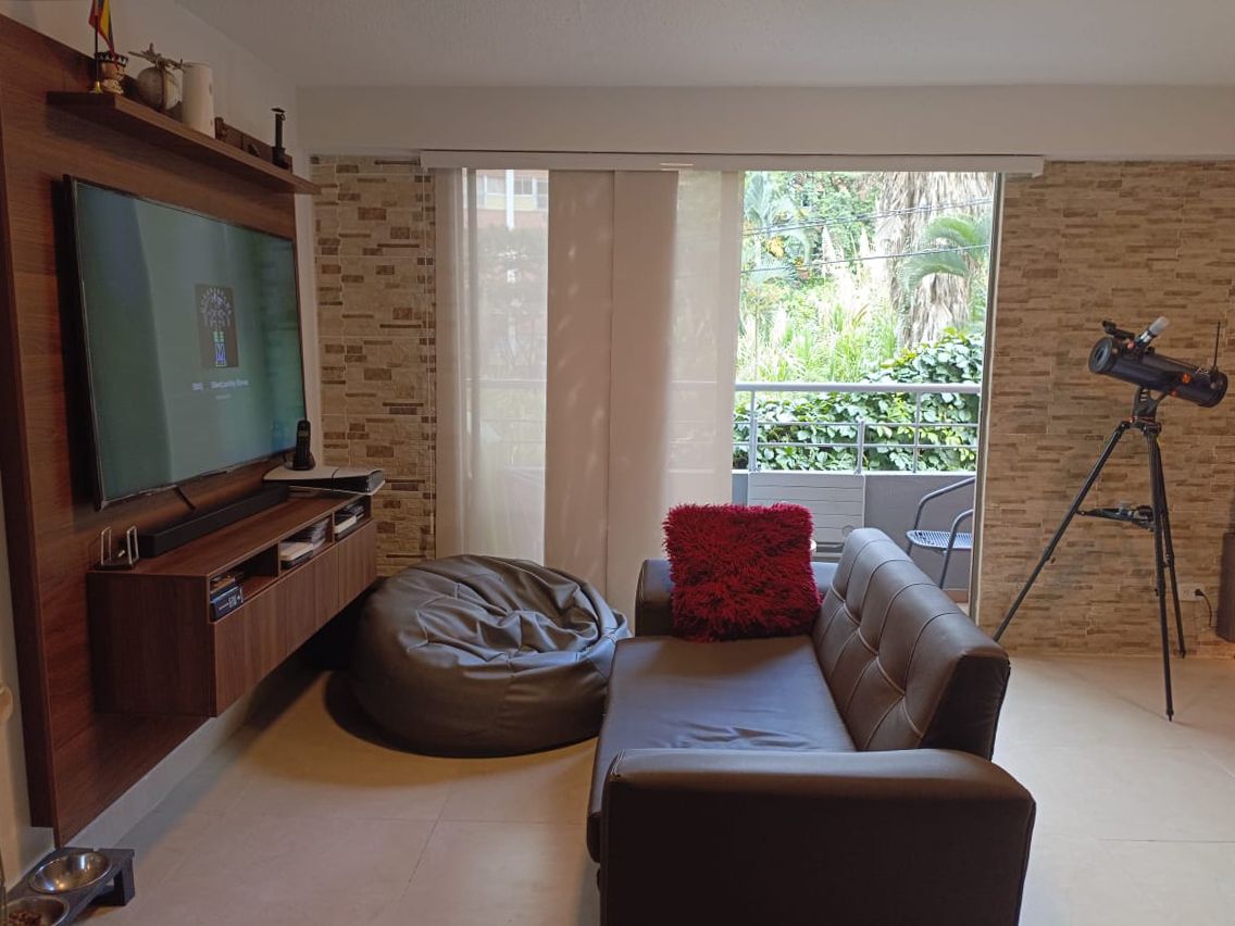 Apartamento en venta Antioquia Medellín Loma De Los Bernal 90 m2 Habitaciones 3 Baños 4 Garajes 2 Precio $530000000